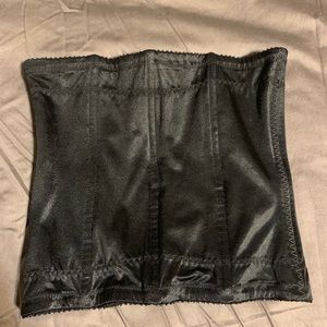 Structured waist slimmer